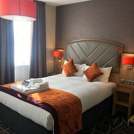 The Crown Hotel Wetherspoon Biggleswade Dış mekan fotoğraf