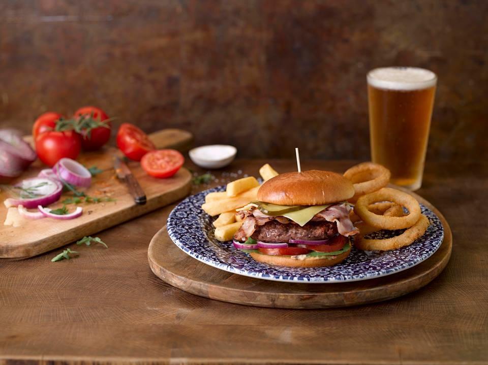 The Crown Hotel Wetherspoon Biggleswade Dış mekan fotoğraf