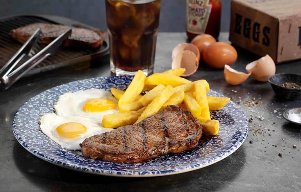 The Crown Hotel Wetherspoon Biggleswade Dış mekan fotoğraf