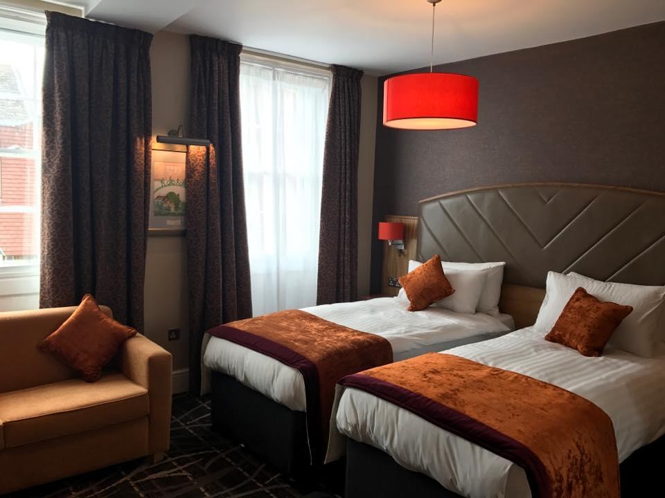 The Crown Hotel Wetherspoon Biggleswade Dış mekan fotoğraf
