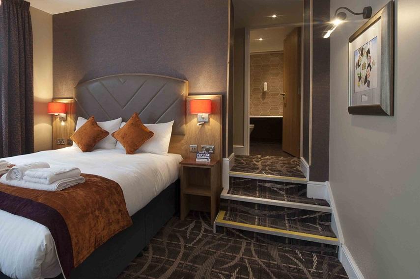 The Crown Hotel Wetherspoon Biggleswade Dış mekan fotoğraf