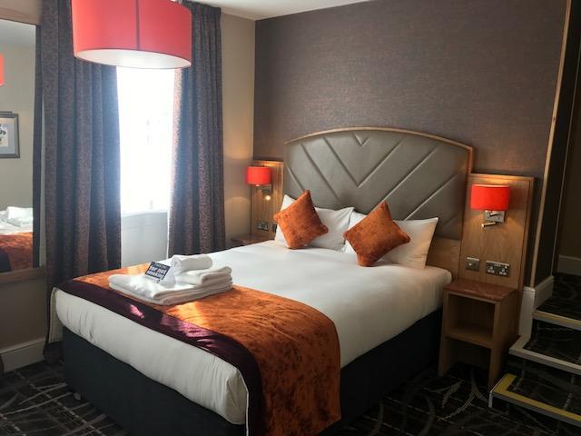 The Crown Hotel Wetherspoon Biggleswade Dış mekan fotoğraf
