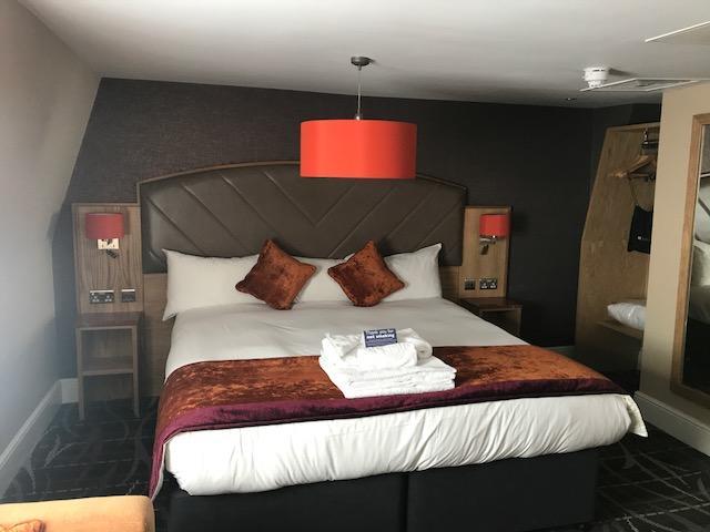 The Crown Hotel Wetherspoon Biggleswade Dış mekan fotoğraf