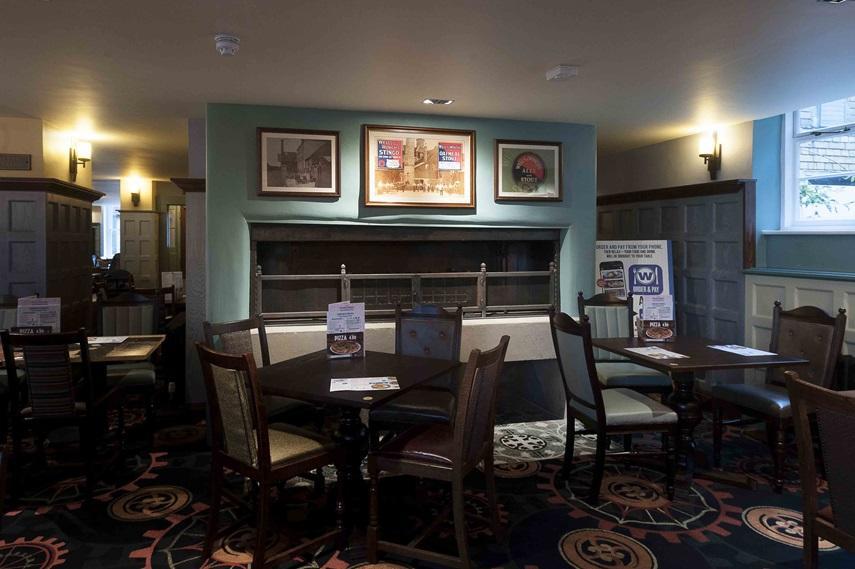 The Crown Hotel Wetherspoon Biggleswade Dış mekan fotoğraf