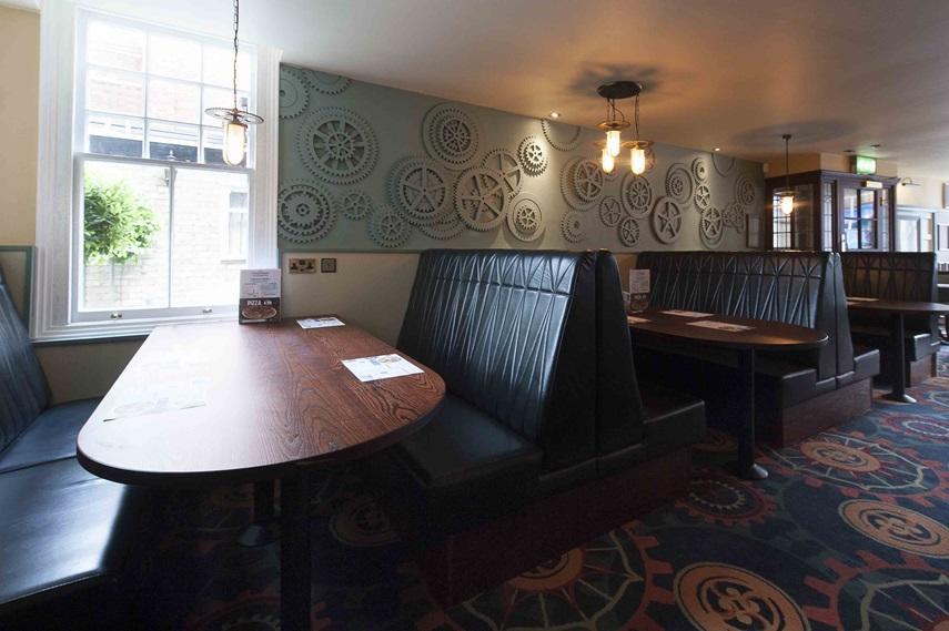 The Crown Hotel Wetherspoon Biggleswade Dış mekan fotoğraf