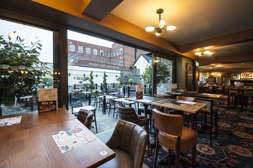 The Crown Hotel Wetherspoon Biggleswade Dış mekan fotoğraf